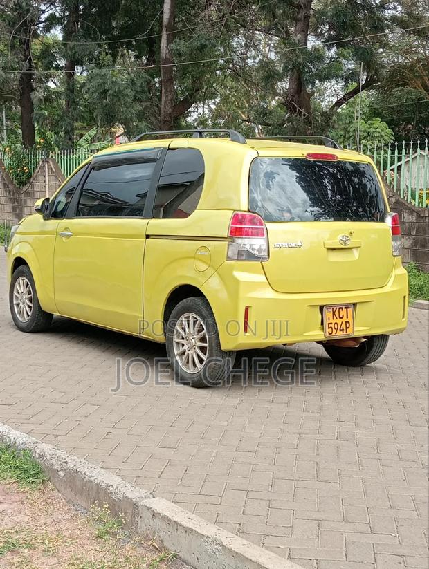 Toyota Spade 2012 Yellow