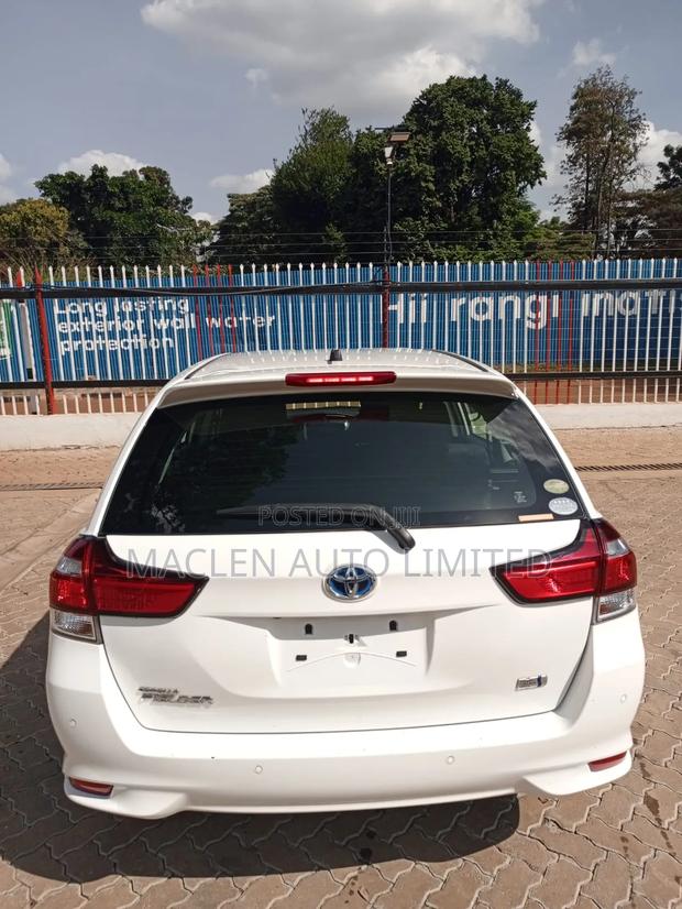 Toyota Corolla Fielder 2020 White