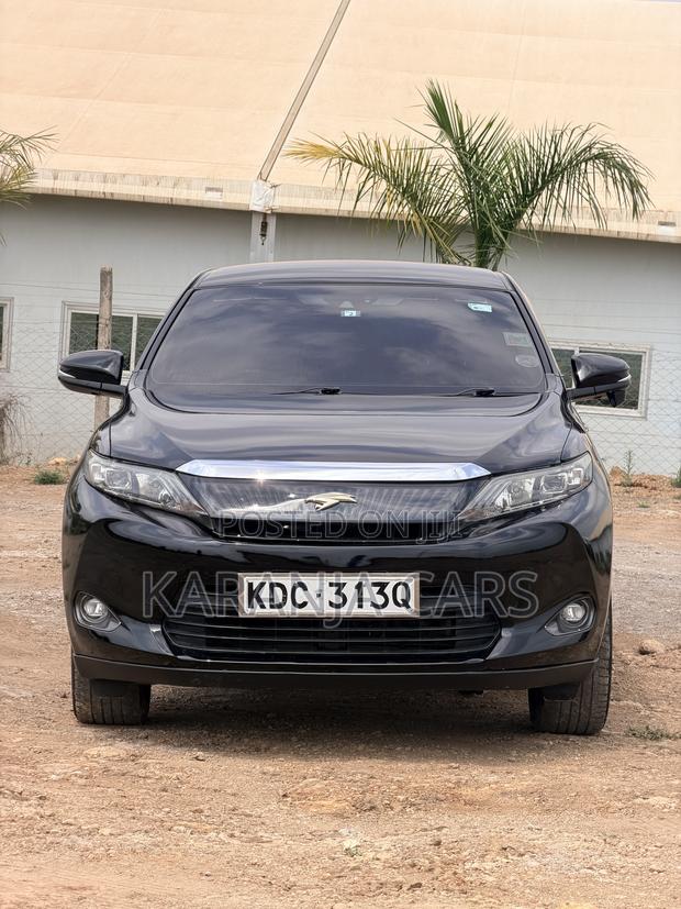 Toyota Harrier 2.0 2014 Black
