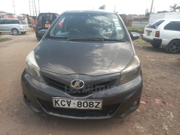 Toyota Vitz 2012 Gray