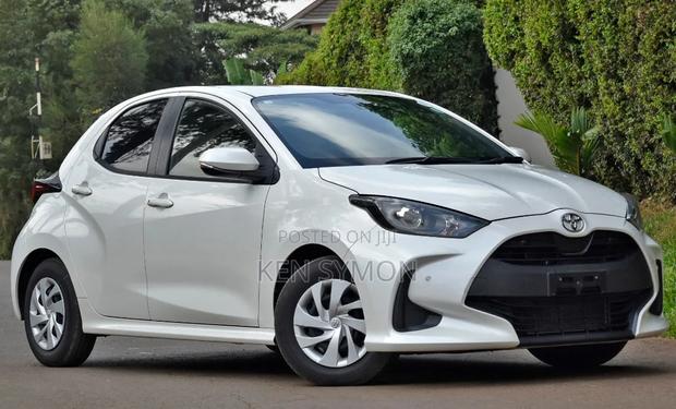 Toyota Yaris 2020 Pearl