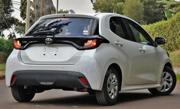 Toyota Yaris 2020 Pearl