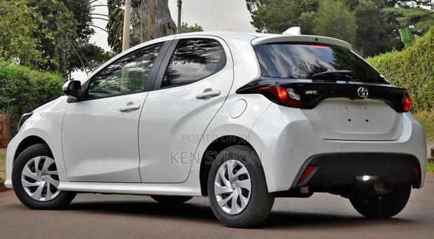 Toyota Yaris 2020 Pearl
