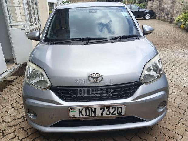 Toyota Passo 2016 Silver