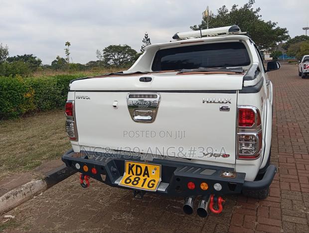 Toyota Hilux 2014 White