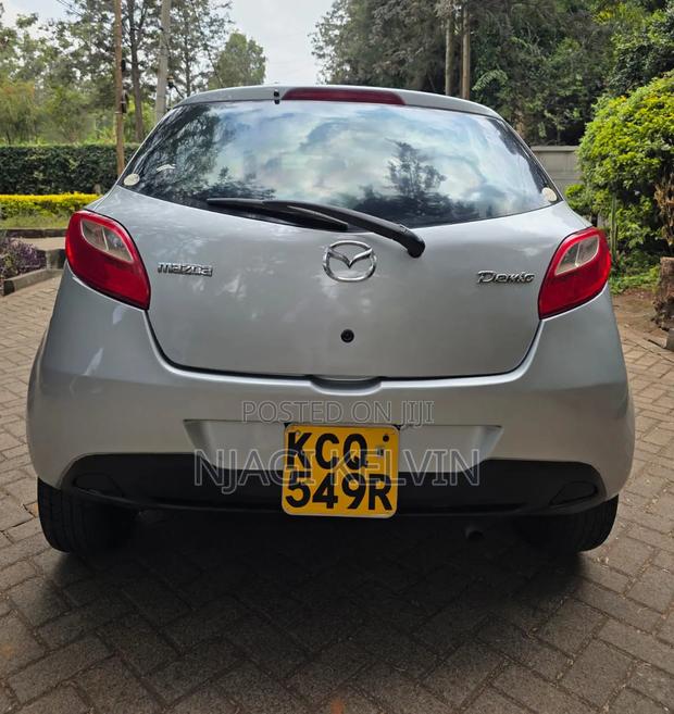 Mazda Demio 2012 Silver