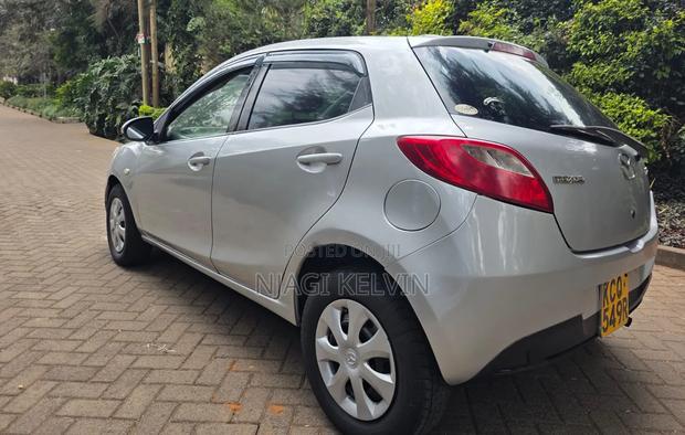 Mazda Demio 2012 Silver