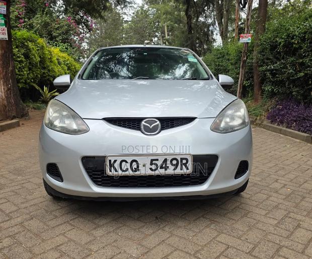 Mazda Demio 2012 Silver