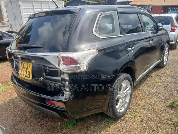 Mitsubishi Outlander 2013 Black