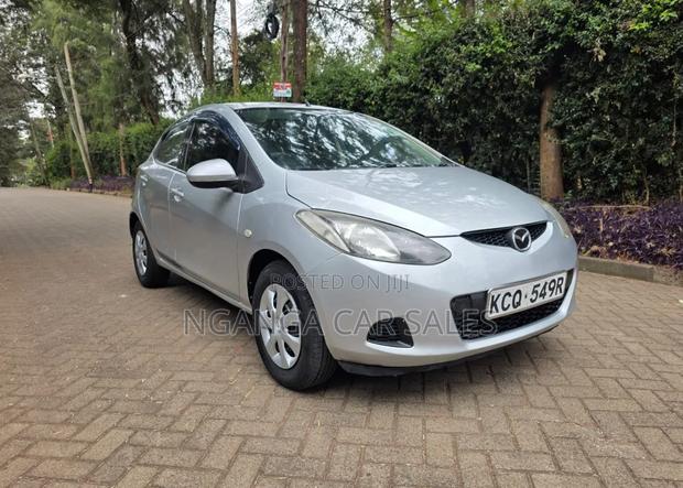Mazda Demio 2012 Silver