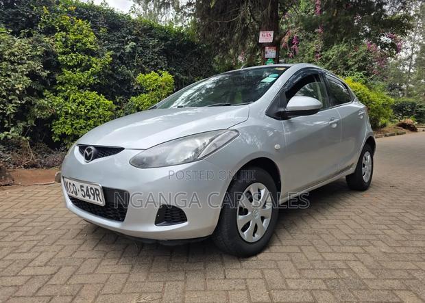 Mazda Demio 2012 Silver
