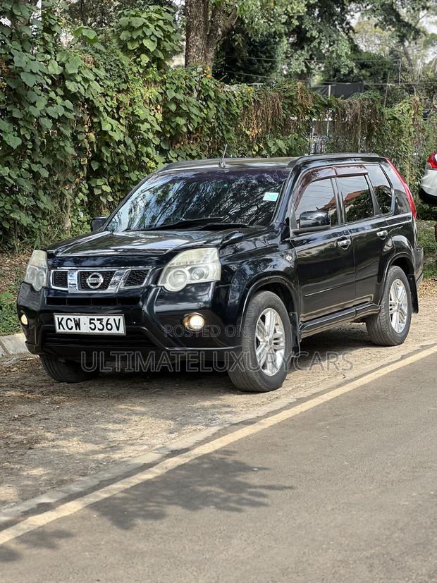 Nissan X-Trail 2.0 Petrol XE 2012 Black