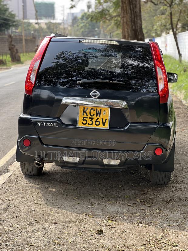 Nissan X-Trail 2.0 Petrol XE 2012 Black