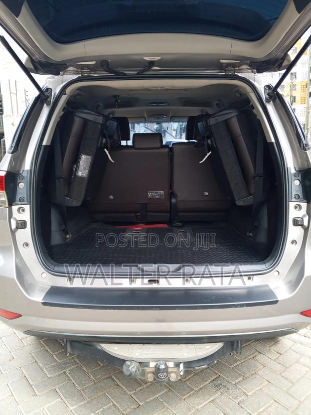 Toyota Fortuner 2017 Brown