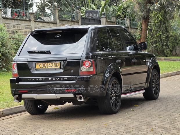 Land Rover Range Rover Sport 2011 Black