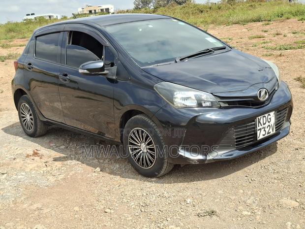 Toyota Vitz 2014 Black