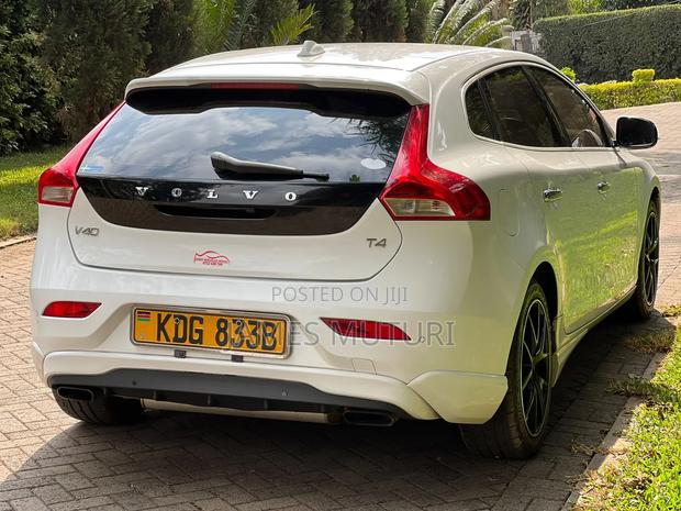 Volvo V40 2014 White