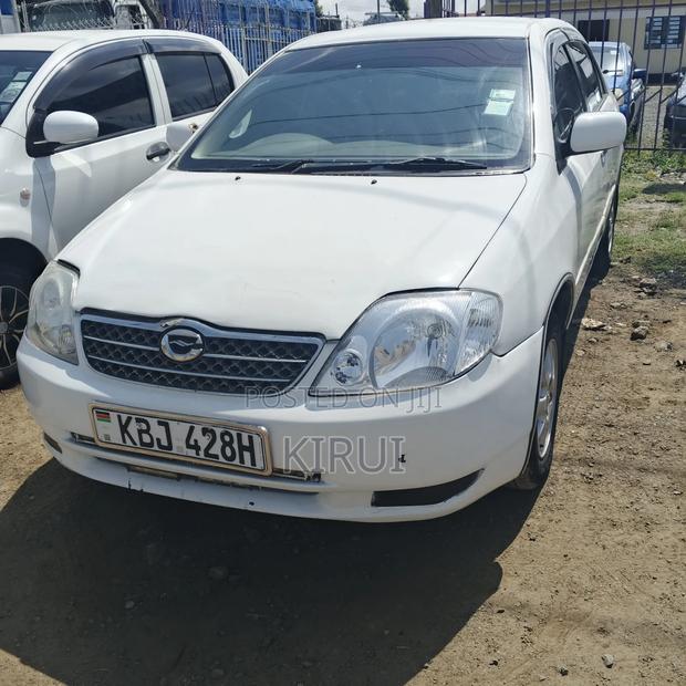Toyota Corolla 2004 White
