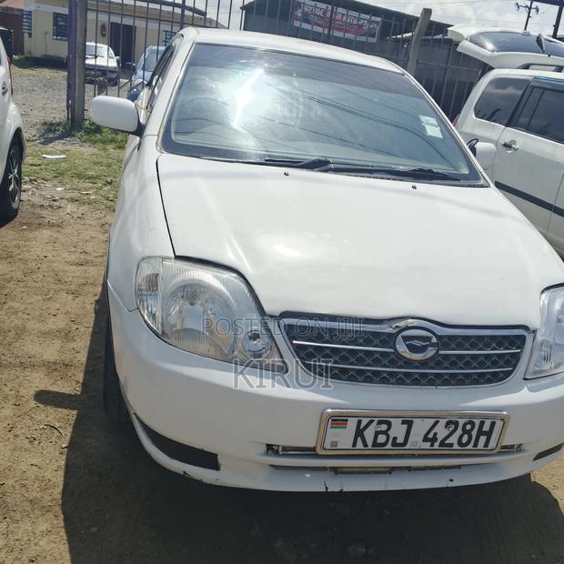 Toyota Corolla 2004 White