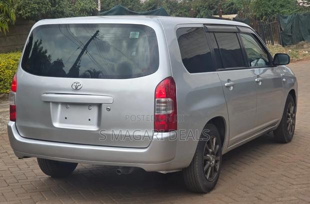 Toyota Succeed 2019 Silver