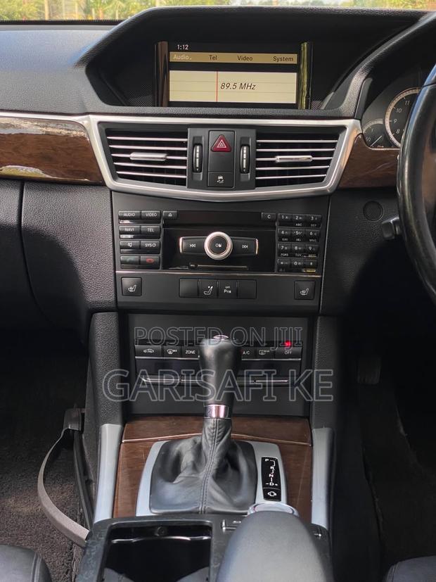 Mercedes-Benz E250 2009 Silver