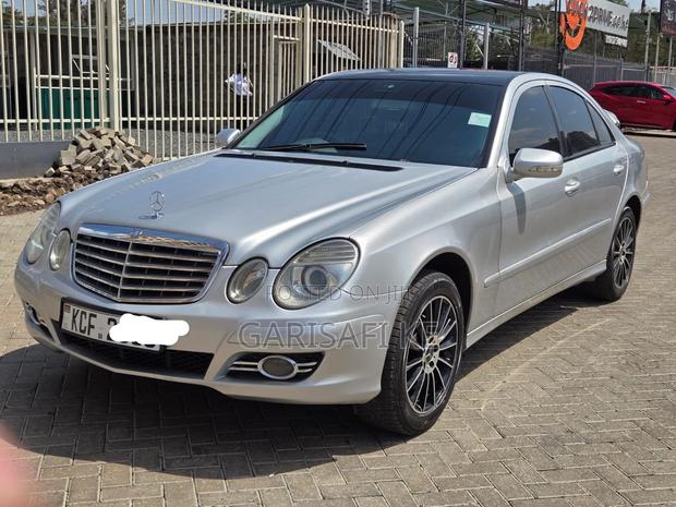 Mercedes-Benz E250 2008 Silver