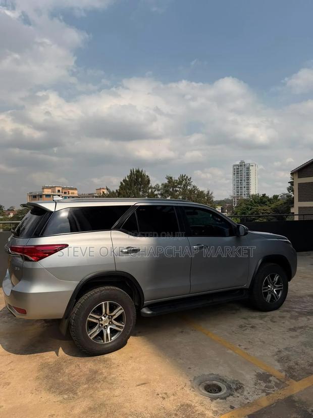 Toyota Fortuner 2019 Silver