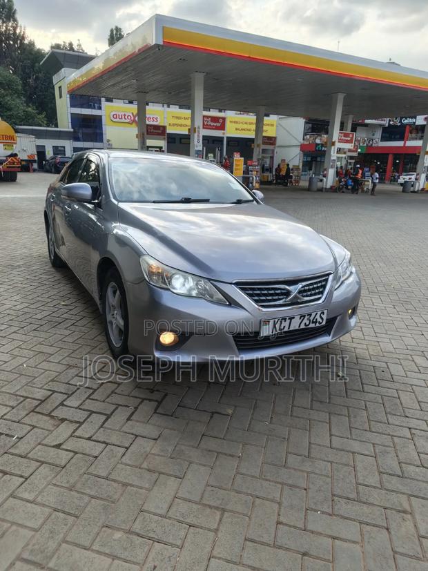 Toyota Mark X 2.5 AWD 2012 Gray