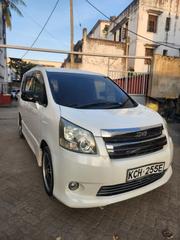 Toyota Noah 2008 Pearl for sale