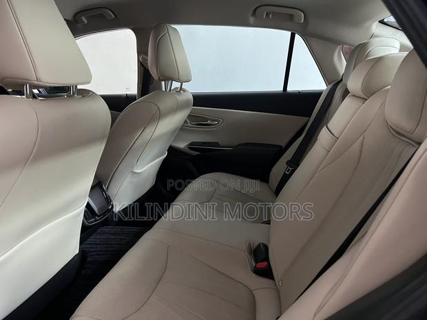 Toyota Crown 2019 Blue