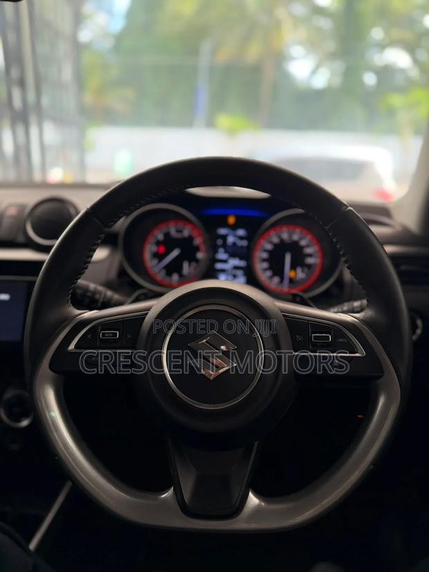 Suzuki Swift 2018 Blue