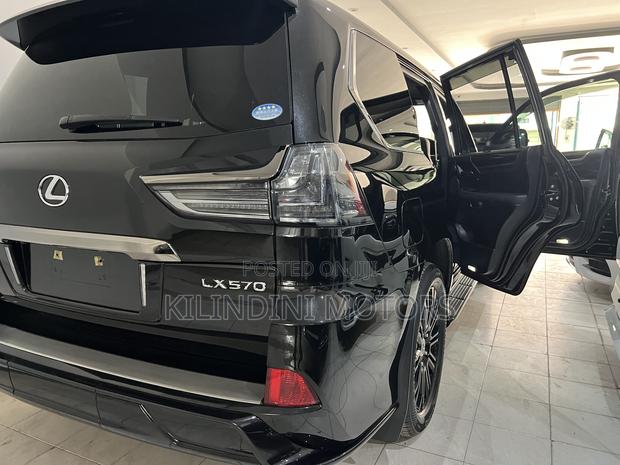 Lexus LX 2019 Black