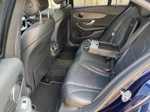 Mercedes-Benz C220 Classic 2018 Blue