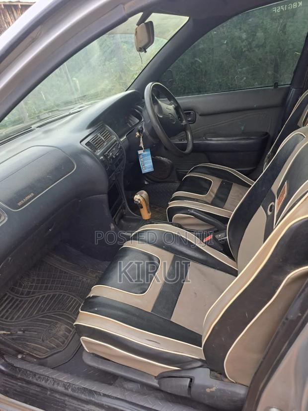 Toyota Raum 2005 Ivory