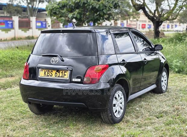 Toyota IST 2006 Black