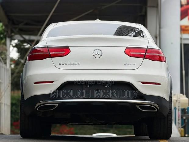 Mercedes-Benz GLC-Class 2019 White