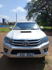 Toyota Hilux 2011 Beige for sale