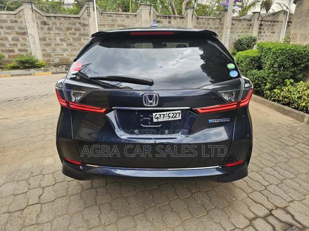 Honda Fit Shuttle 2019 Blue