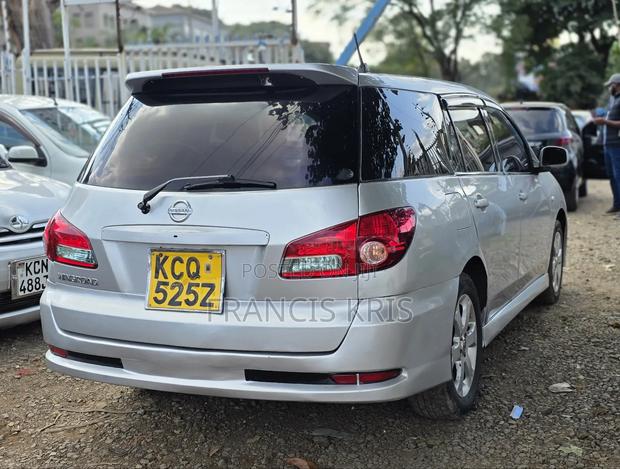 Nissan Wingroad 2010 Silver