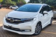 Honda Fit Shuttle 1.5 Hybrid 2WD 2019 Pearl for sale