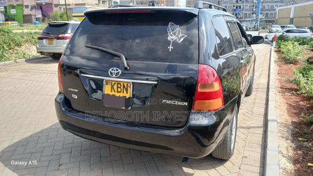 Toyota Corolla Fielder 2004 Black