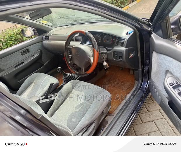 Nissan Sunny 2001 Gray