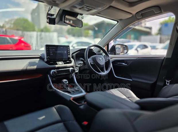 Toyota RAV4 2020 Green