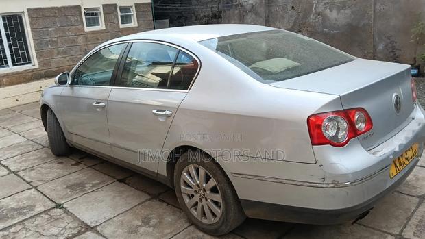 Volkswagen Passat 2009 Silver