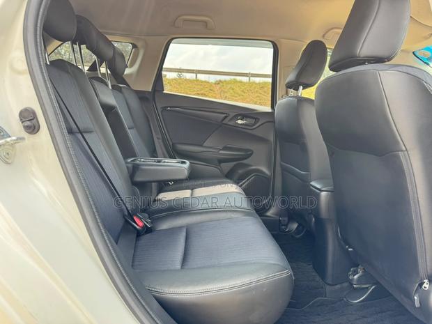 Honda Shuttle 2019 White