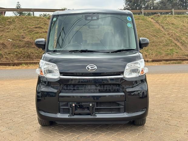 Daihatsu Tanto 2019