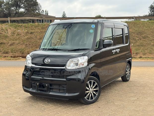 Daihatsu Tanto 2019