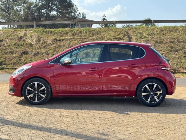Peugeot 208 2019 Red