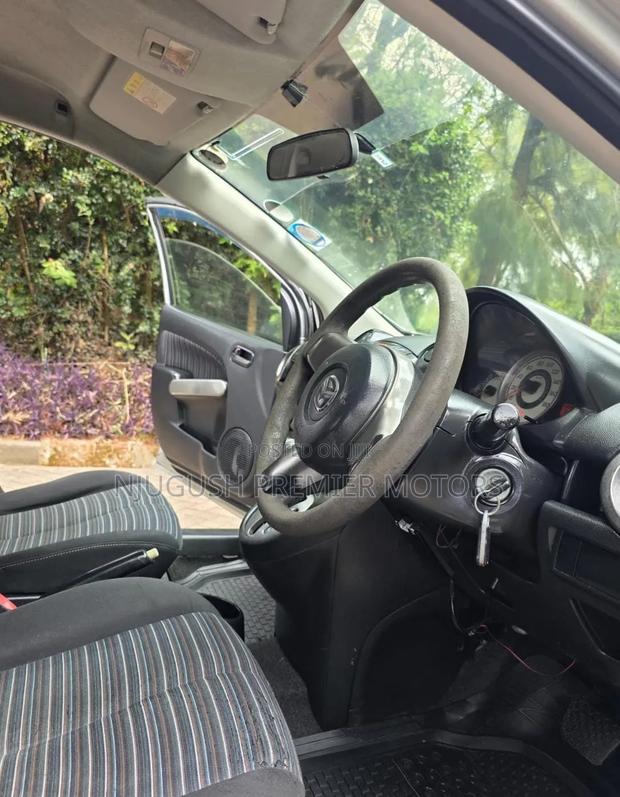Mazda Demio 2012 Silver