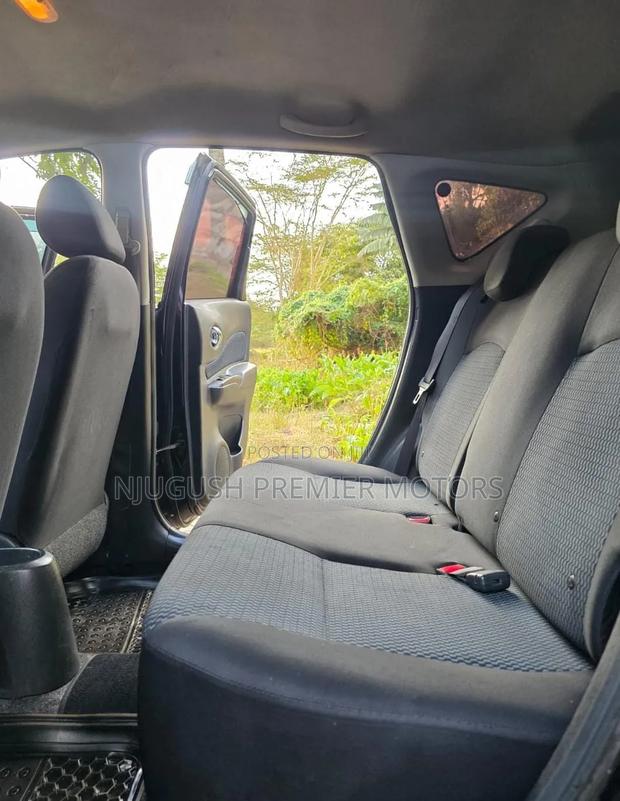 Nissan Note 2012 Brown
